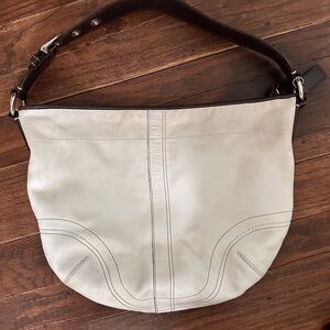 COACH VINTAGE AUTHENTIC HOBO BAG